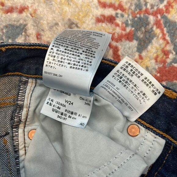 NWT Levi’s Icon Wedgie Dark Wash Jeans Size 24 - Picture 6 of 7